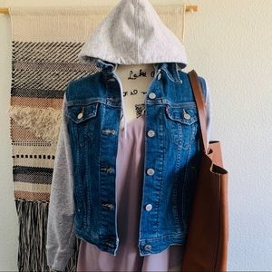 Fitted Levi denim/hoodie jacket